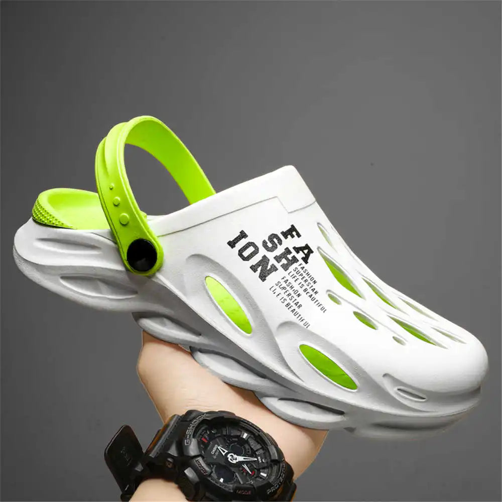 Clog House Fashion Sneakers Mens Flip Flops For Man Shoes Summer Sandal Men Sport Drop Shipping Famous Trending Products