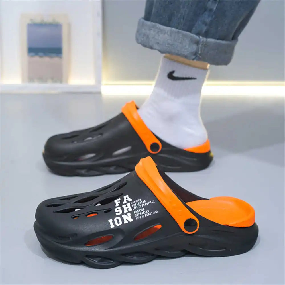Clog House Fashion Sneakers Mens Flip Flops For Man Shoes Summer Sandal Men Sport Drop Shipping Famous Trending Products