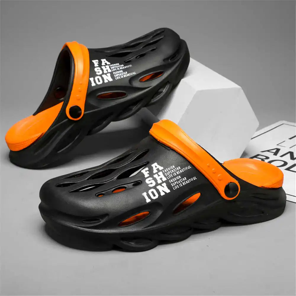Clog House Fashion Sneakers Mens Flip Flops For Man Shoes Summer Sandal Men Sport Drop Shipping Famous Trending Products