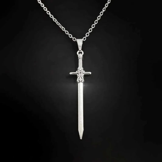 Personality Exquisite Sliver Color Knife Sword Pendant Stainless Steel Necklace for Women Men Gothic Punk Jewelry Accessory Gift