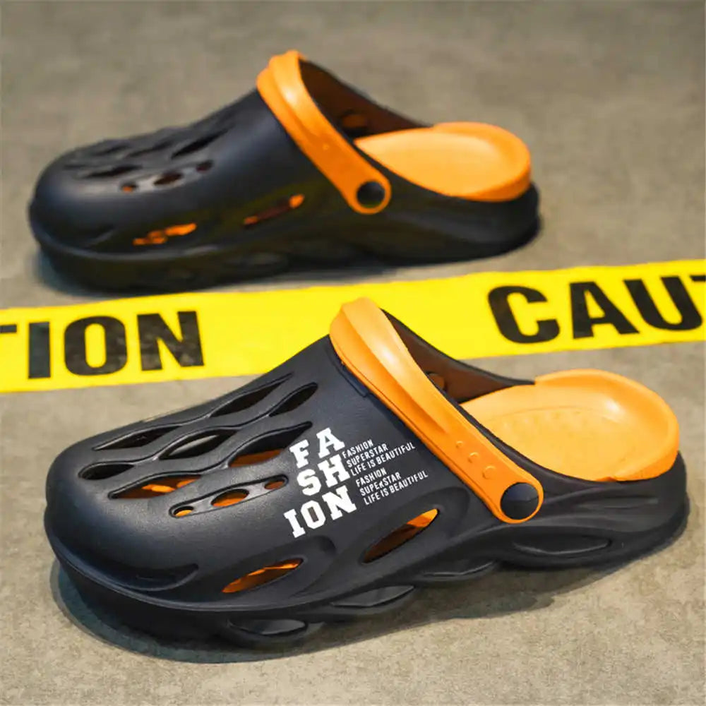 Clog House Fashion Sneakers Mens Flip Flops For Man Shoes Summer Sandal Men Sport Drop Shipping Famous Trending Products