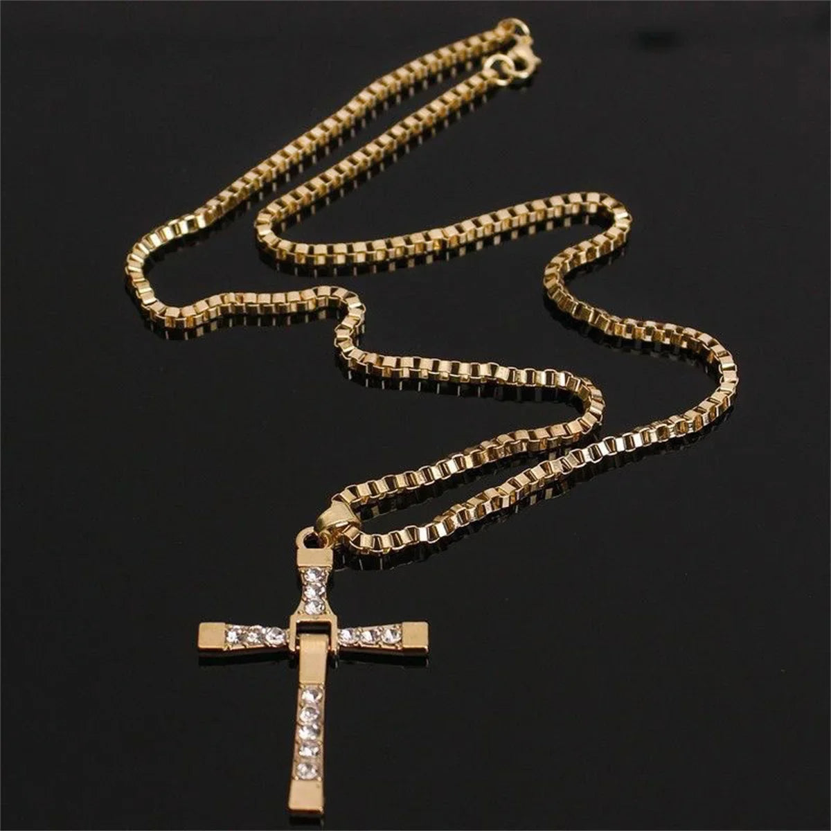 Classic Rhinestone Sliver Color Pendant Men Crystal Jesus Cross Necklace Activity Male Gift Jewelry Wholesale Dropshipping